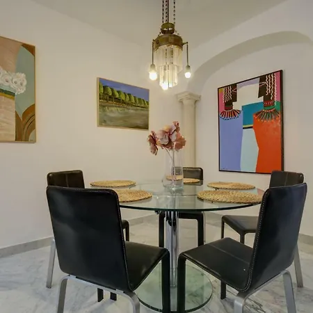 Apartment Museo B Casco Historico